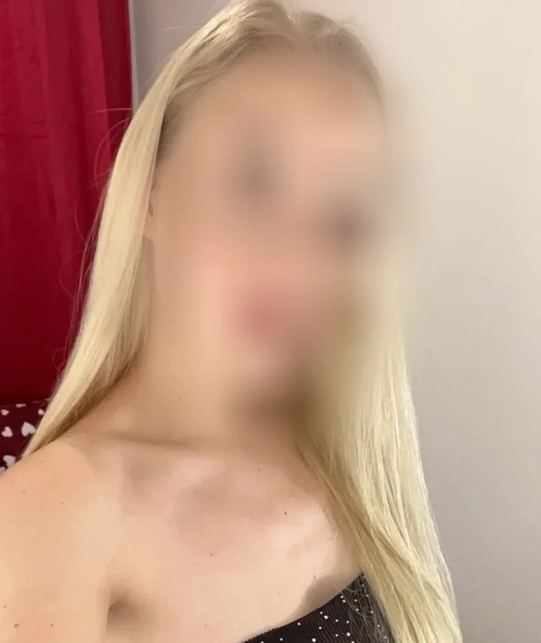 Camilla, 34 anni