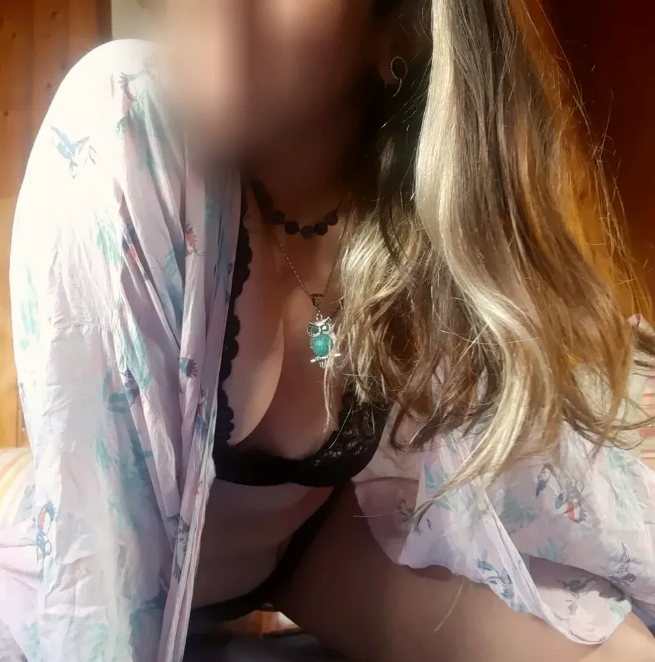 Megi, 33 anni