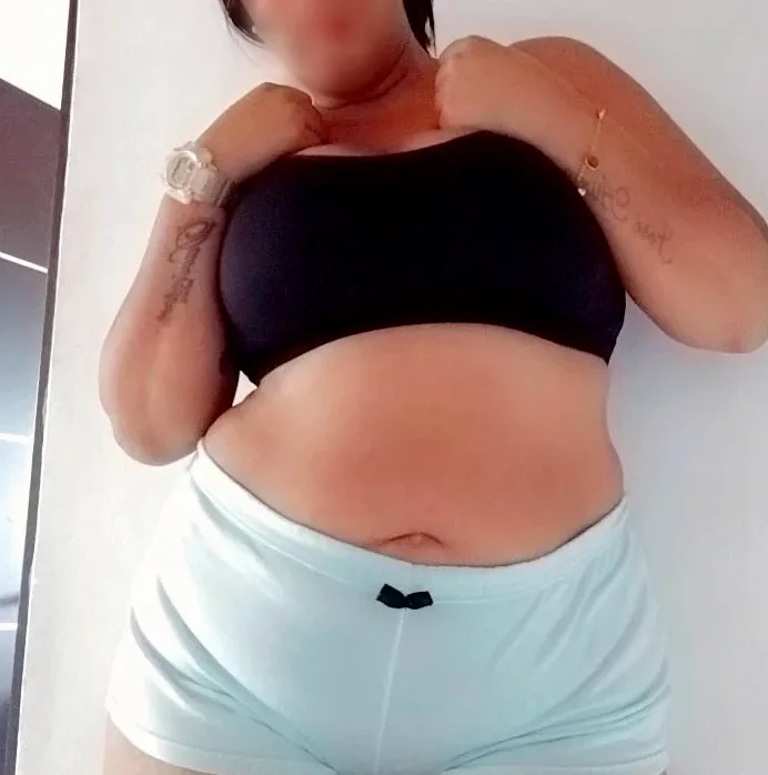 Rebecca, 36 anni